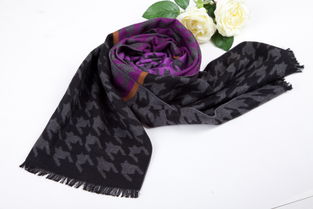 男士桑蠶絲千鳥格圍巾 時(shí)尚與品質(zhì)的完美融合